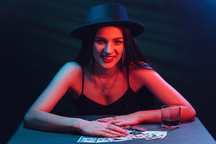 u722 editorial visual